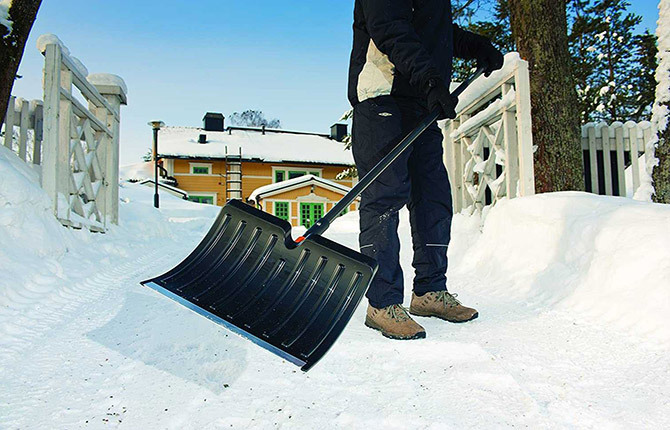 Správná příprava chaty na zimu: podrobné pokyny pro zachování hlavních komunikací