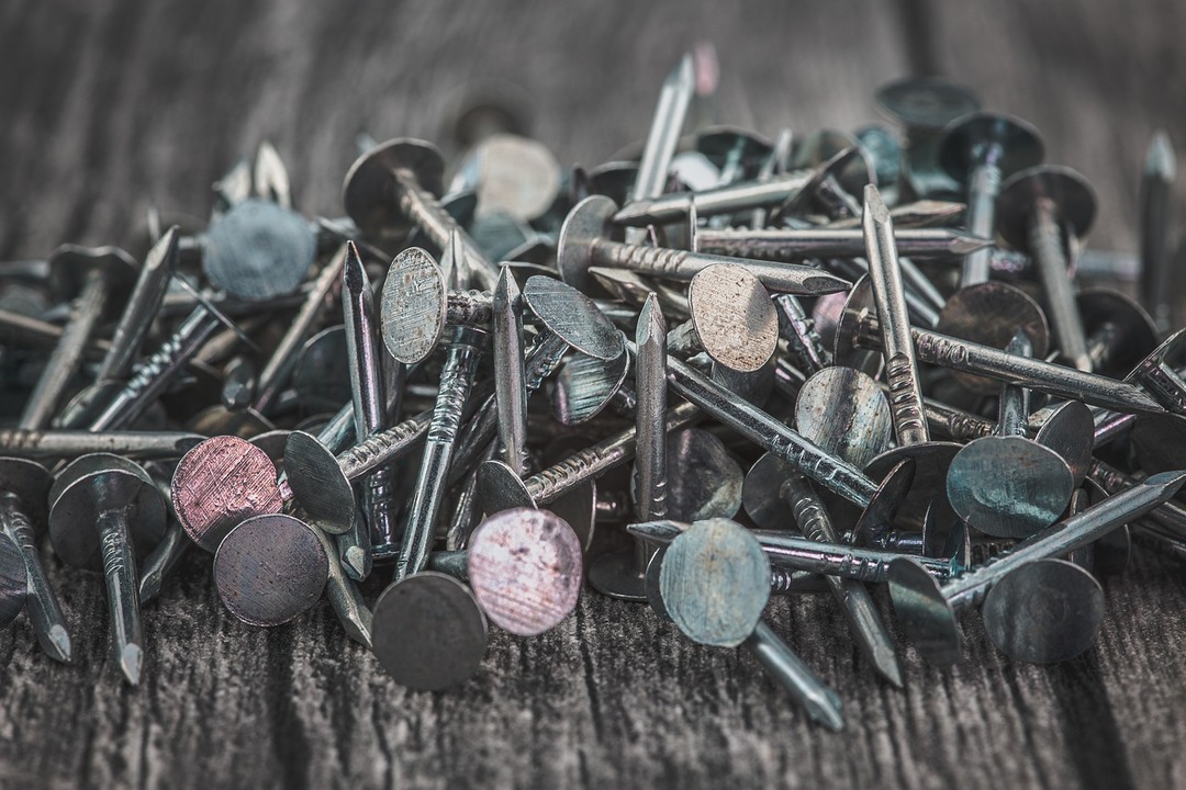 Roofing nails