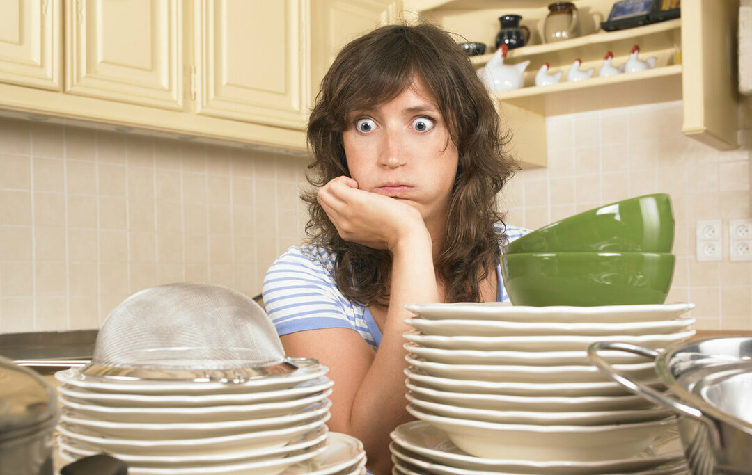 È possibile lavare i piatti in lavatrice?