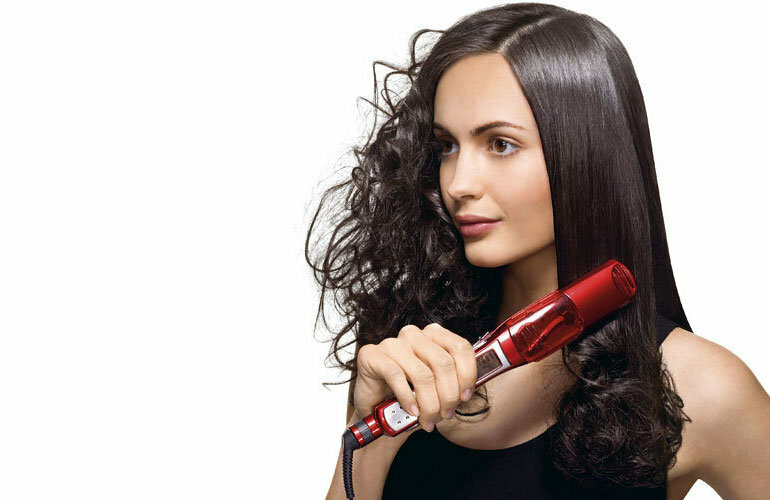 Jak se správně starat o žehličku na vlasy, aby vám dlouho vydržela