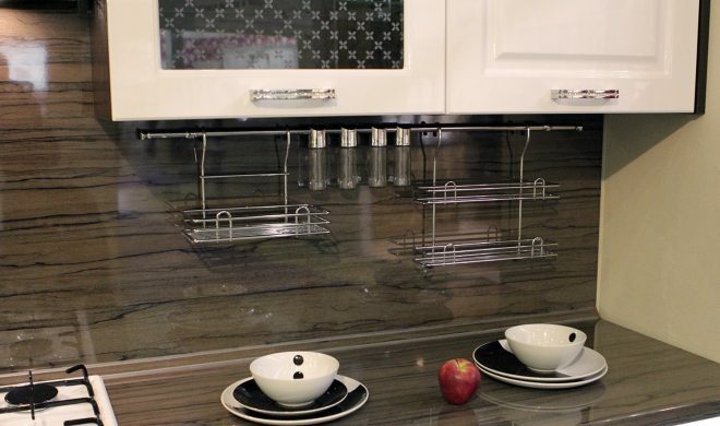 Küchenschürze aus MDF-Platten: Vorteile, Montagemethode