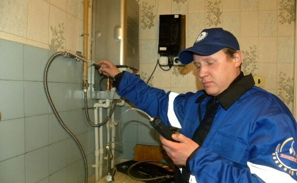 Inspection of gas indoor equipment by a master