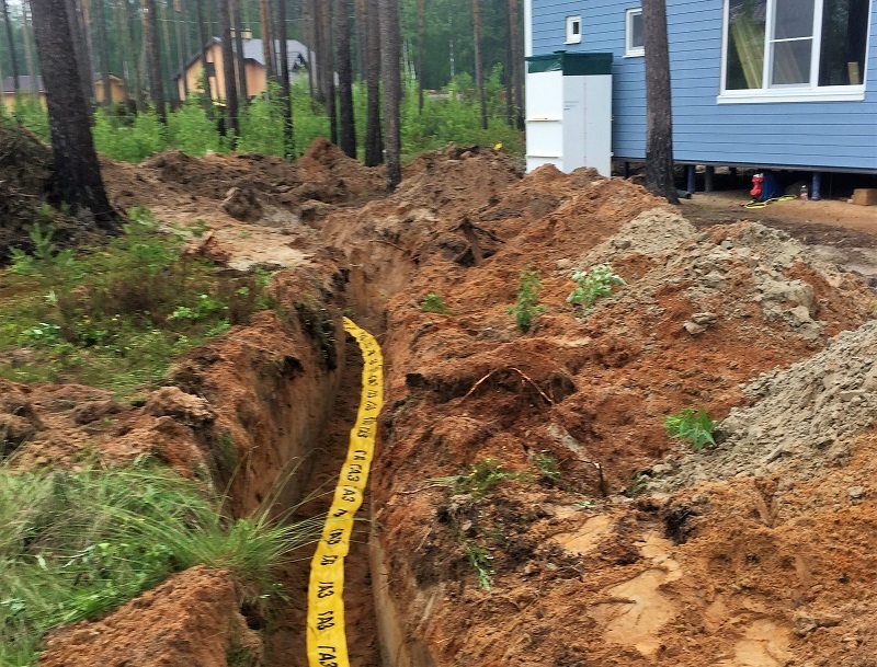 Gas pipe trench