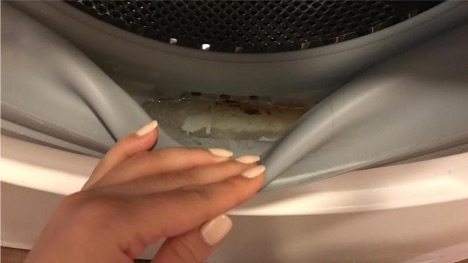 Čistenie práčky od nečistôt a zápachu