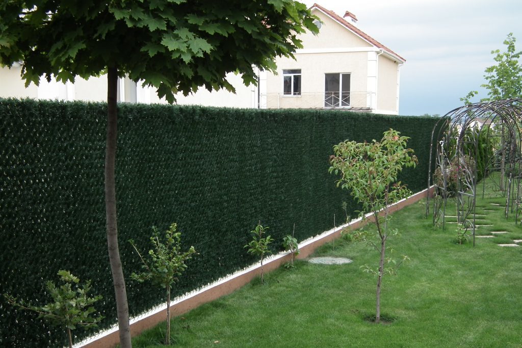 5 idées comment faire de la clôture attrayante filet