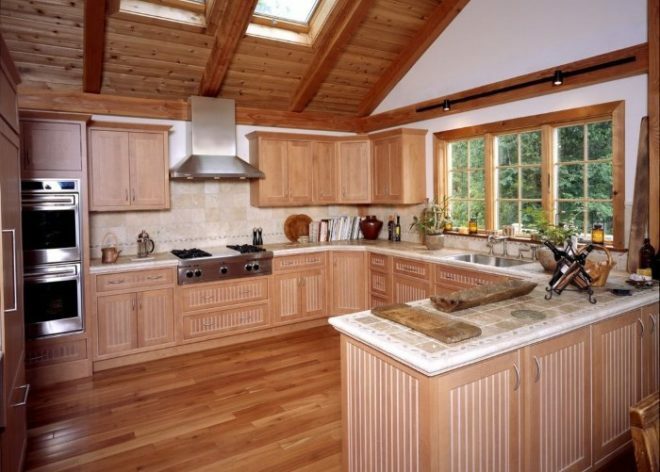 piso de madera en la cocina
