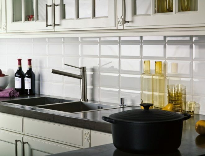 Tiles for the kitchen on the apron: tips for choosing
