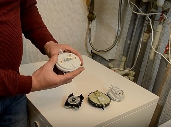 Gas water heater (gas boiler) draft sensors