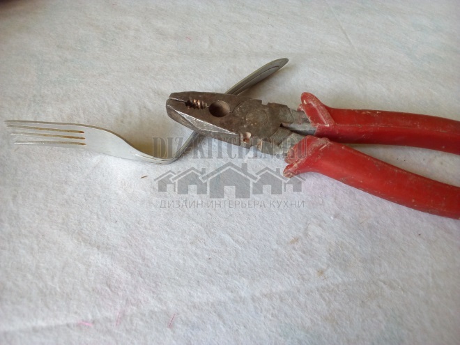Aluminum fork and pliers