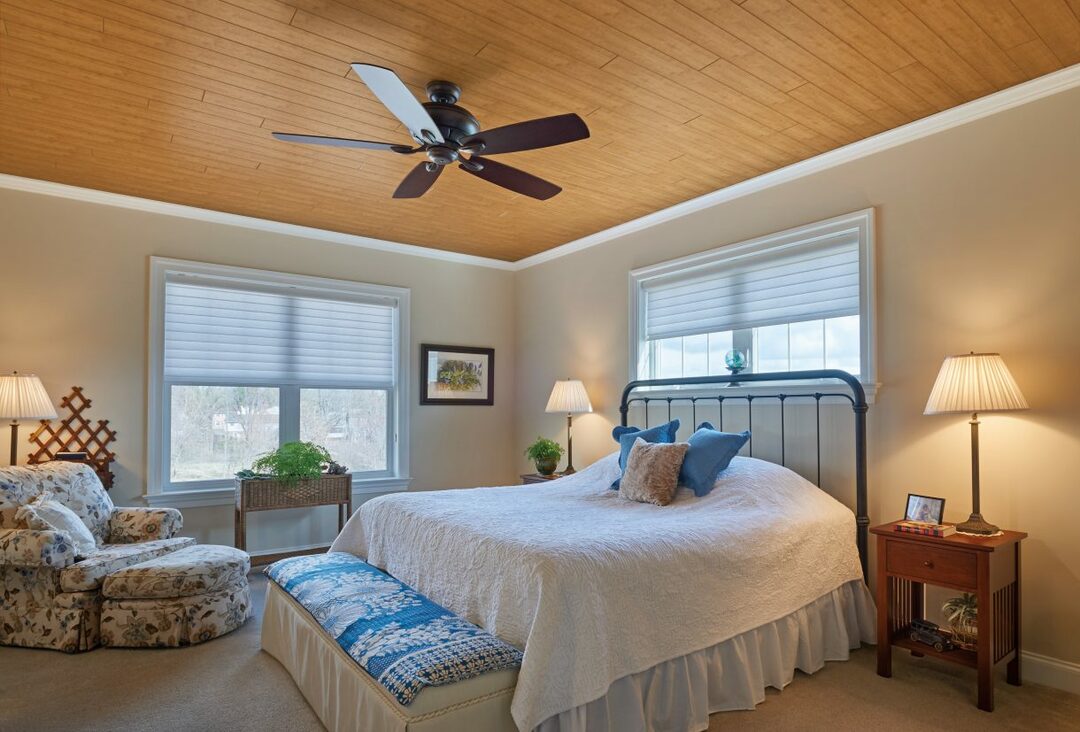 Ceiling decoration that is best suited for the bedroom