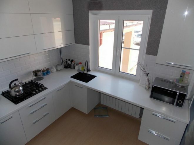 Väikesed köögid 6 ruutmeetrit disainfoto
