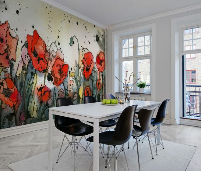 Non-woven wallpaper in the kitchen