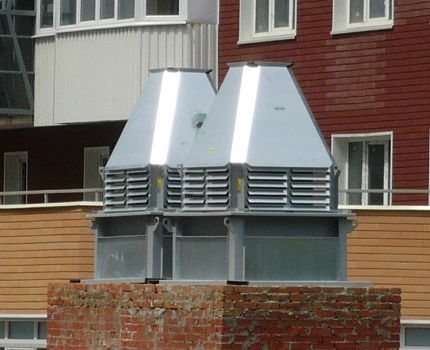 Strešni ventilator iz opečnega stekla
