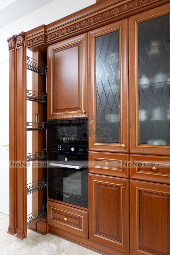 Pilasters with pull-out cargo shelves