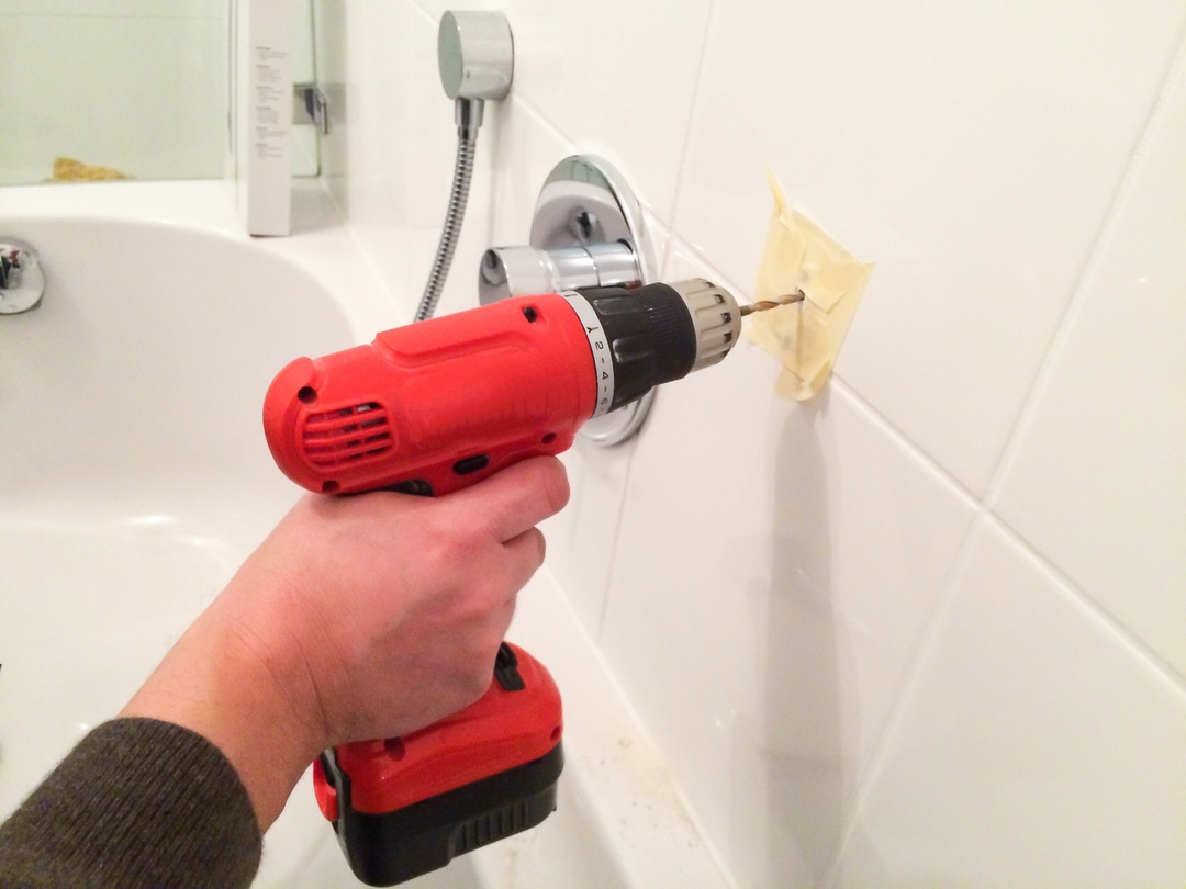 How to drill a tile: step by step instructions on how to work