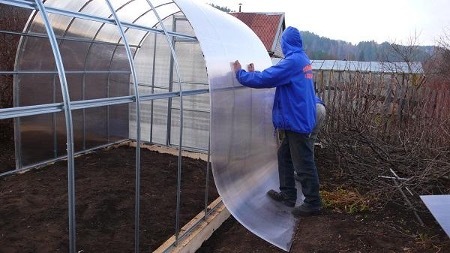 Replacing polycarbonate in a greenhouse