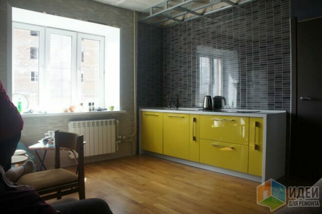Virtuves-viesistabas dizains 16 msup2sup olīvu krāsa