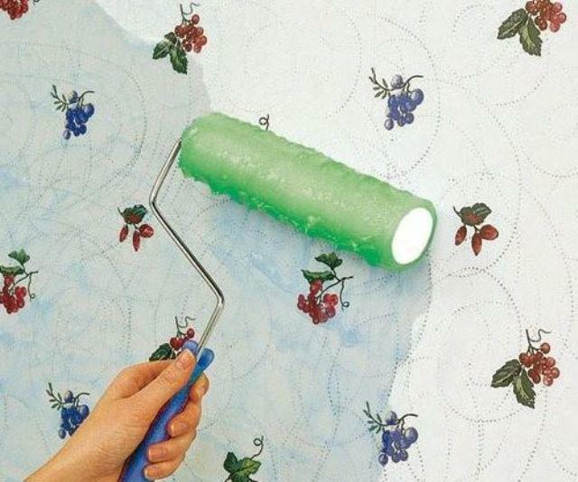 Comment décoller rapidement et facilement un vieux papier peint du mur ?
