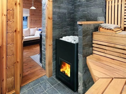 Piec gazowy i opalany drewnem w saunach rosyjskich i fińskich