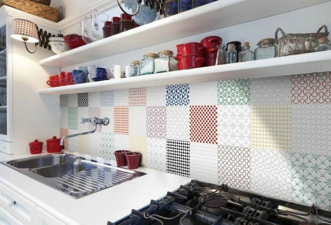 Kjøkkenforkle laget av PVC-paneler