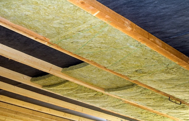 Insulation of a wooden house with foam plastic