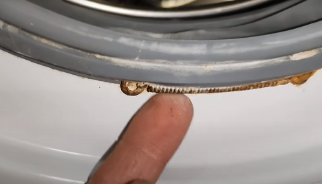 how to remove the seal on the LG washing machine - 3