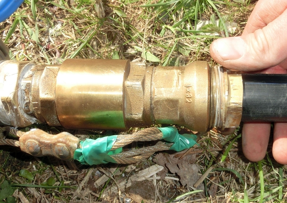 Válvula de retención para la bomba: tipos, principio de funcionamiento y reglas de instalación.