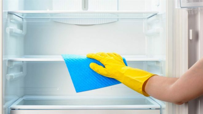 Drgnjenje hladilnika s kisom