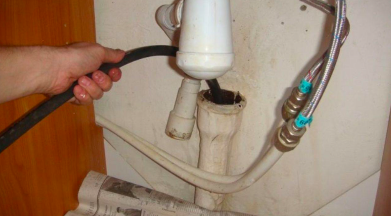 Do-it-yourself cable for cleaning pipes. What to make a plumbing cable from - Setafi