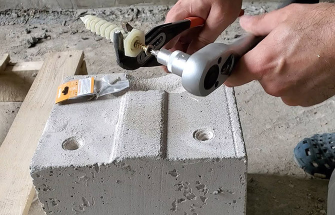 Como escolher boas buchas para concreto aerado: uma visão geral dos melhores, prós e contras