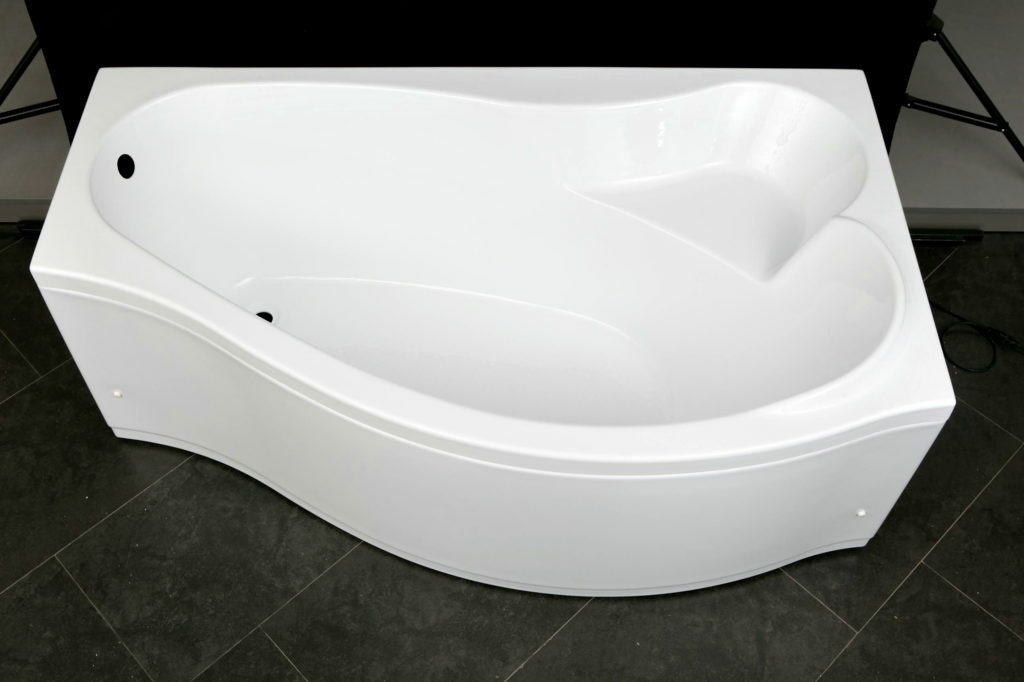 Basic requirements for dimensions when installing acrylic bathtubs