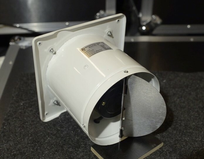 Ventilador de extracción con válvula de retención