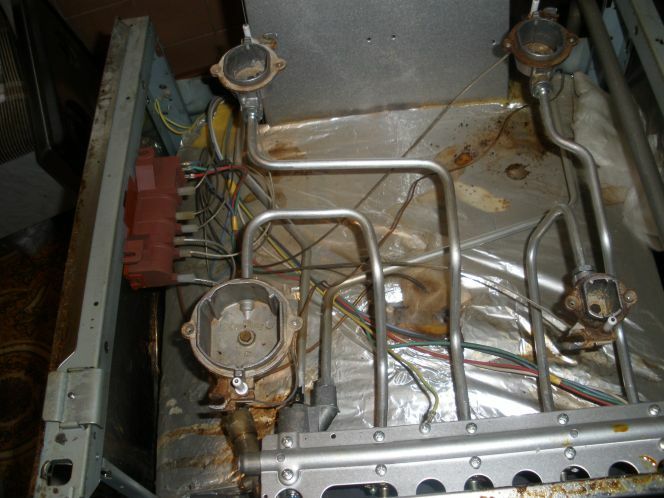 Plinski štedilnik z avtomatskim vžigom