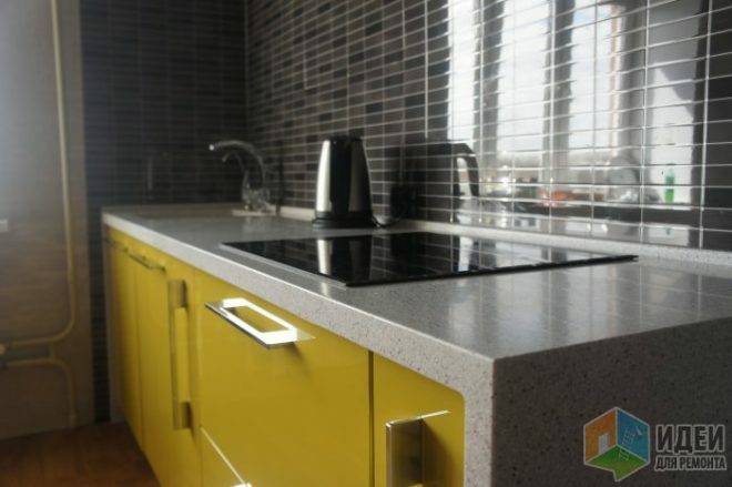 Virtuves-viesistabas dizains 16 msup2sup olīvu krāsa