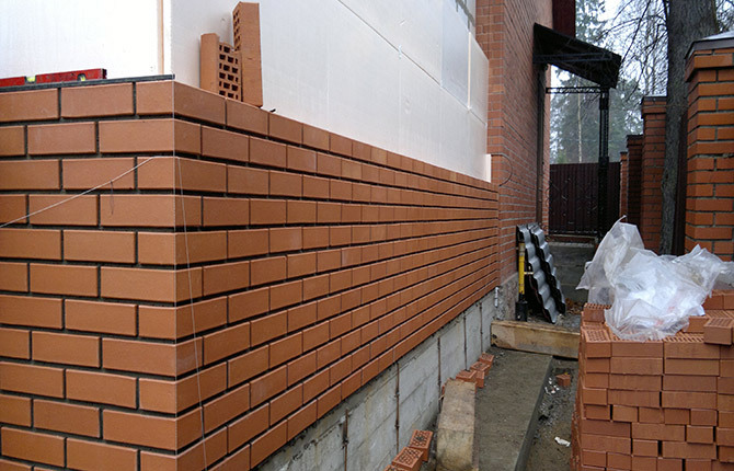 Facing brick masonry