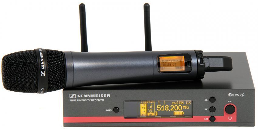 How to connect a wireless microphone to a TV: the benefits of wireless microphones.