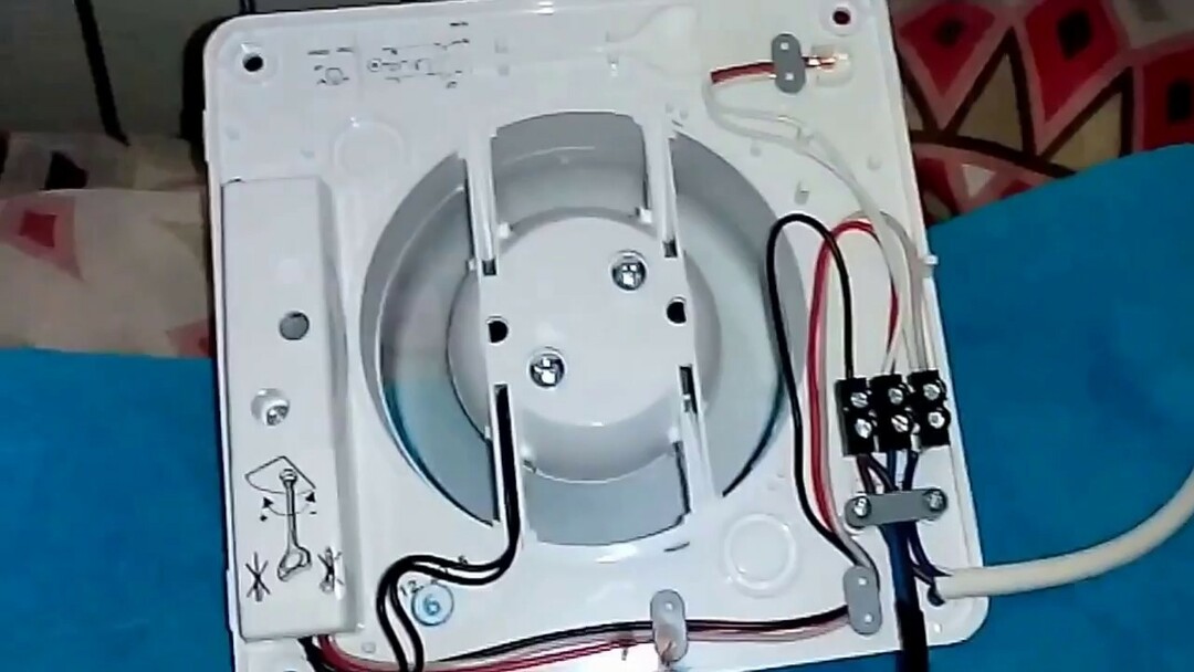 Připojení kontaktů ventilátoru