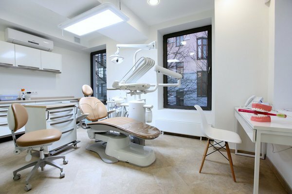 Okna zubní ordinace
