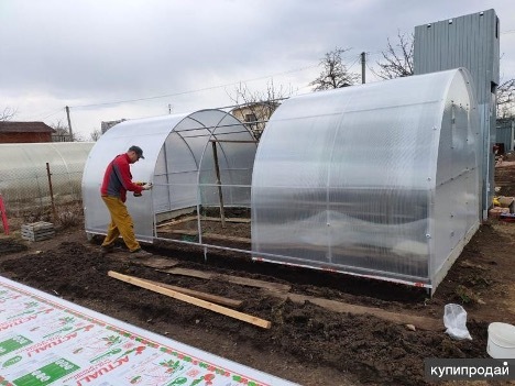 Bytte ut polykarbonat i et drivhus: hvordan lim det, hvordan fyller et hull - Setafi